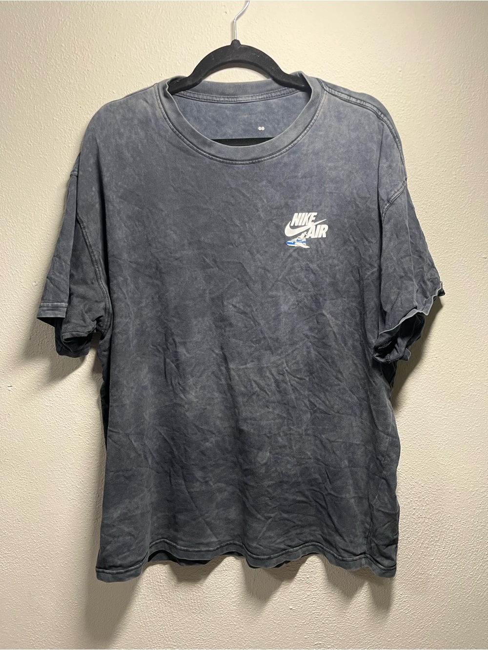 Nike Air Men's Acid Washed Shoe Grey Crew T-Shirt